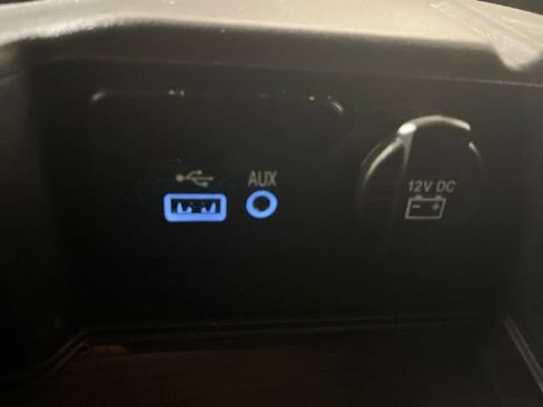 Used 2017 RAM 1500 Express AWD/4WD image 31