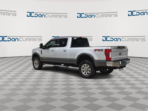 Used 2017 Ford F250 Lariat w/ Lariat Ultimate Package AWD/4WD image 6