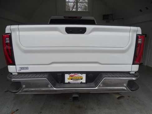 Certified 2024 GMC Sierra 3500 SLT w/ SLT Premium Package image 19