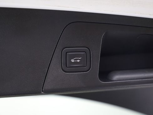 Used 2020 Buick Envision Premium image 18