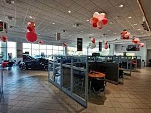 Used 2021 MAZDA CX-5 Touring FWD image 4