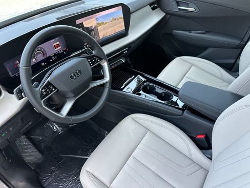 New 2026 Audi Q3 quattro 2.0T AWD/4WD image 11