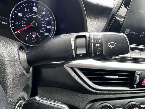 Used 2023 Kia Forte LXS FWD image 18