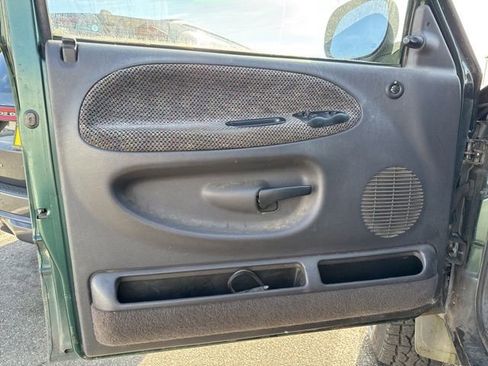Used 1999 Dodge Ram 2500 Truck 4x4 Quad Cab image 8