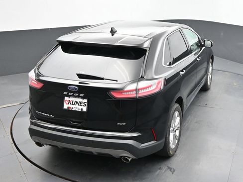 Used 2022 Ford Edge Titanium w/ Equipment Group 301A AWD/4WD image 18