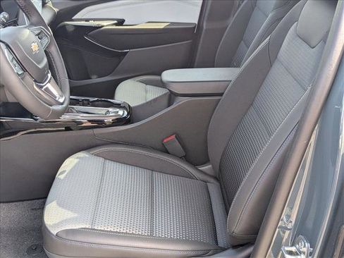 New 2026 Chevrolet Trax LT w/ Driver Confidence Package FWD image 4