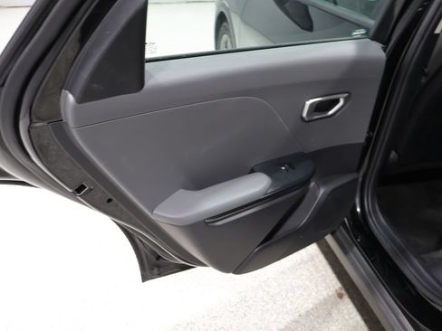 Used 2025 Kia K4 FWD image 19