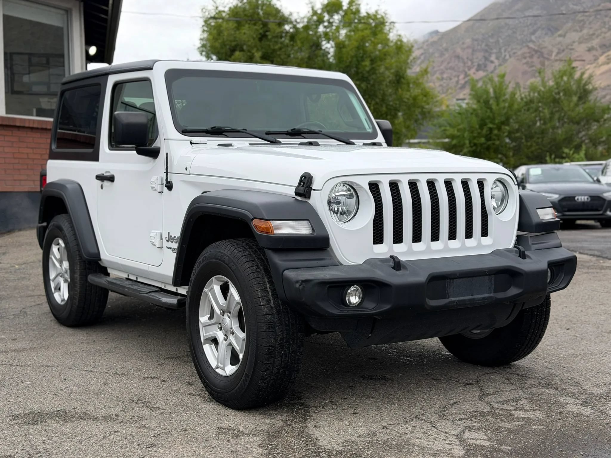 Used 2019 Jeep Wrangler Sport AWD/4WD image 1