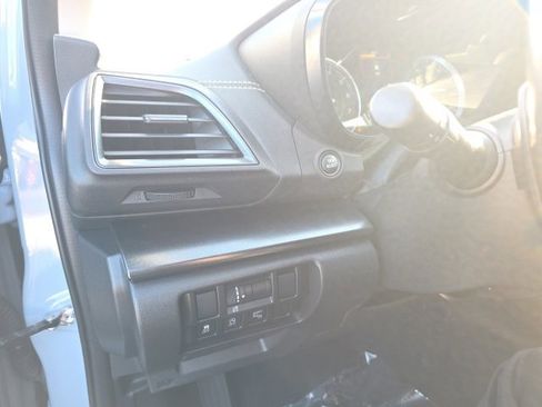 Used 2021 Subaru Crosstrek 2.5i Sport w/ Moonroof Package image 12