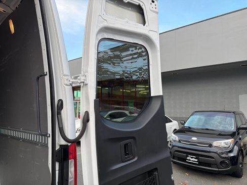 Used 2020 Mercedes-Benz Sprinter 3500 image 9