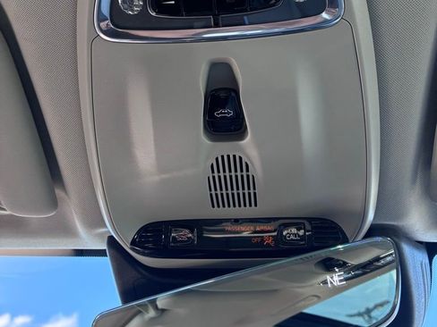 Used 2020 Volvo XC60 T5 Momentum w/ Protection Package Premier image 43