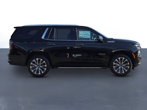 New 2026 Chevrolet Tahoe High Country w/ Sun And Tow Package AWD/4WD image 4