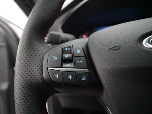 Used 2024 Ford Escape ST-Line w/ Tech Pack #1 AWD/4WD image 18