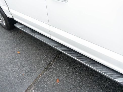 Used 2019 Ford F150 Lariat AWD/4WD image 11