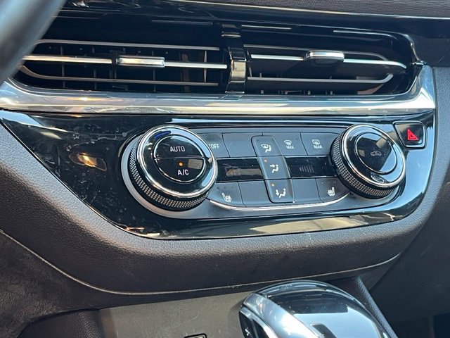 Used 2025 Buick Envista Sport Touring w/ Convenience I Package FWD image 25