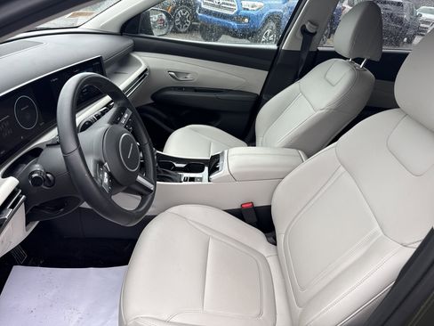 Certified 2025 Hyundai Tucson SEL image 12