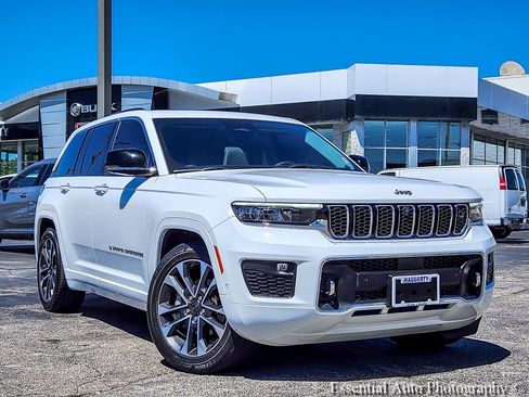Used 2023 Jeep Grand Cherokee Overland w/ Adv Protech Group III AWD/4WD image 1