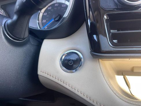 Used 2023 Toyota Highlander XLE image 31