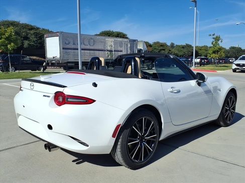 New 2025 MAZDA MX-5 Miata Grand Touring image 3