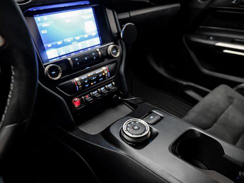 Used 2022 Ford Mustang Shelby GT500 w/ Carbon Fiber Track Pack image 48