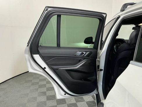 Used 2023 BMW X5 xDrive40i w/ Premium Package AWD/4WD image 24