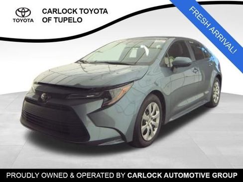 Used 2025 Toyota Corolla LE FWD image 1