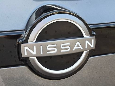 Used 2025 Nissan Pathfinder SV AWD/4WD image 17
