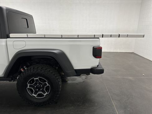 Used 2021 Jeep Gladiator Mojave AWD/4WD image 5