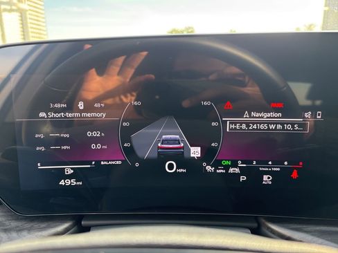 Used 2025 Audi Q5 Premium w/ Convenience Package image 21