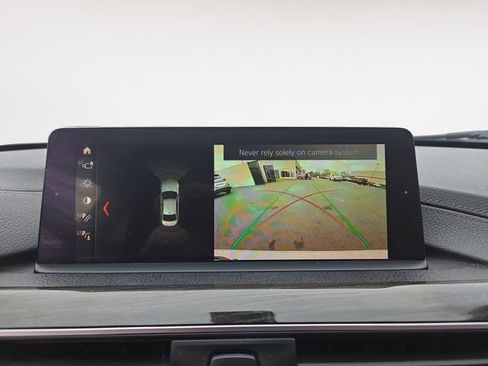 Used 2018 BMW 330e image 23