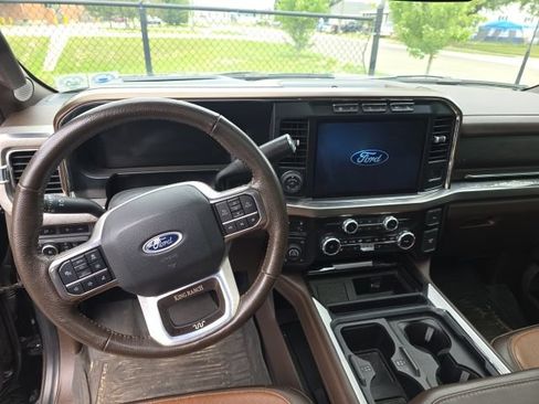 Used 2024 Ford F250 King Ranch w/ Tremor Off-Road Package AWD/4WD image 10