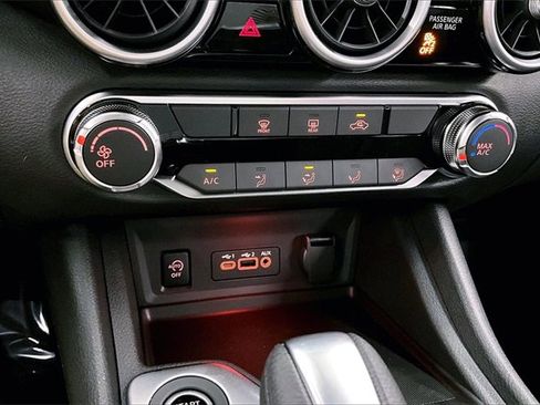 New 2025 Nissan Sentra SV image 25