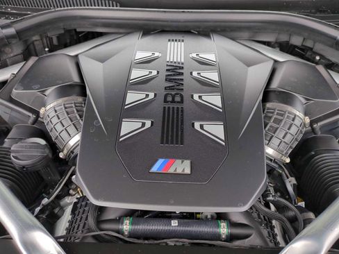New 2026 BMW X7 M60i image 14