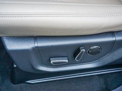 Used 2024 Ford Expedition Max Limited image 20