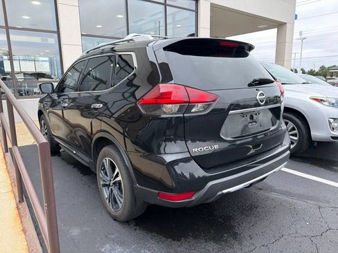 Used 2017 Nissan Rogue SL w/ SL Premium Package AWD/4WD image 2