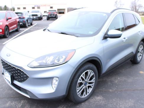 Used 2022 Ford Escape SEL image 3