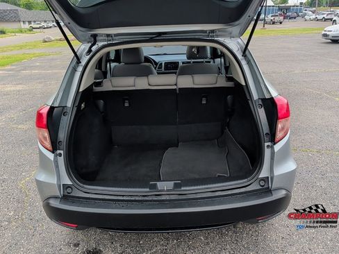 Used 2017 Honda HR-V EX image 12