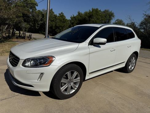 Used 2017 Volvo XC60 T5 Inscription w/ Preferred Option Package FWD image 7