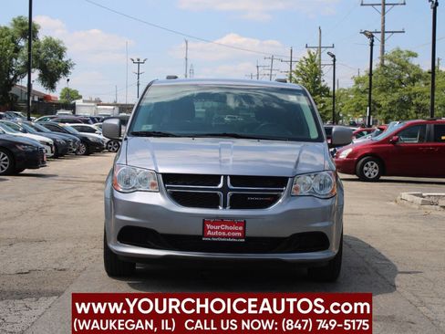 Used 2015 Dodge Grand Caravan SXT w/ UConnect Hands-Free Group image 2