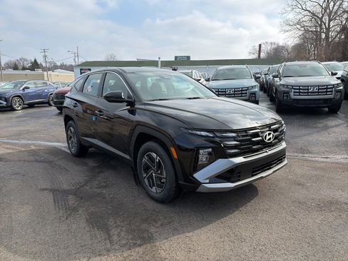 New 2026 Hyundai Tucson Blue SE AWD/4WD image 1