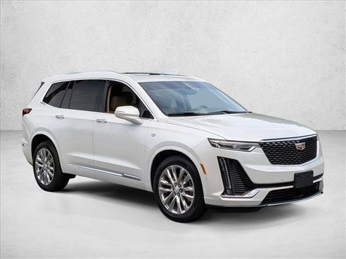 Used 2023 Cadillac XT6 Premium Luxury w/ Platinum Package AWD/4WD image 3