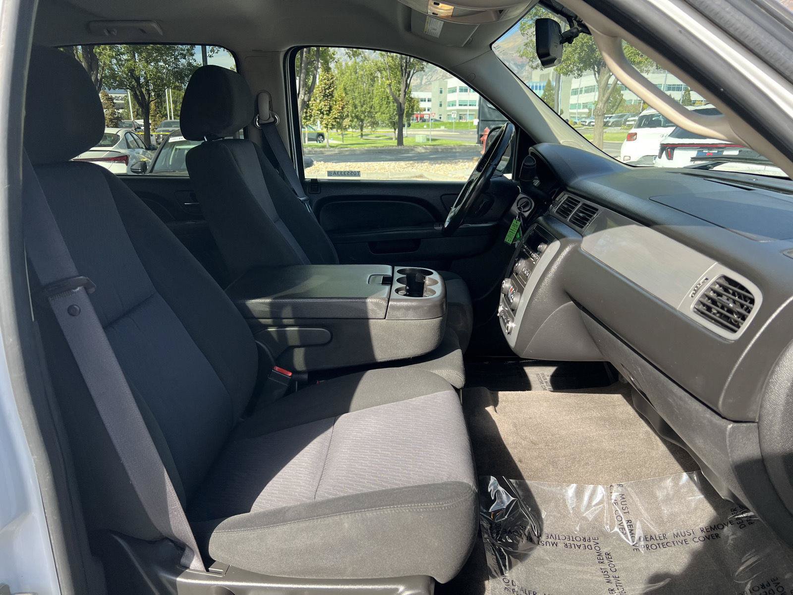 Used 2011 Chevrolet Avalanche LS AWD/4WD image 4