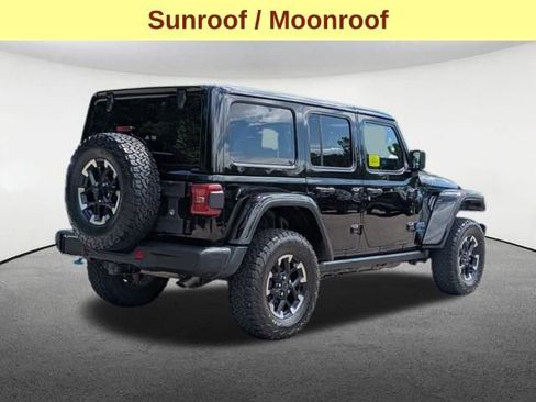 Used 2024 Jeep Wrangler Unlimited Rubicon 4xe AWD/4WD image 5