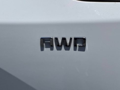 Used 2024 Chevrolet Blazer EV LT AWD/4WD image 47