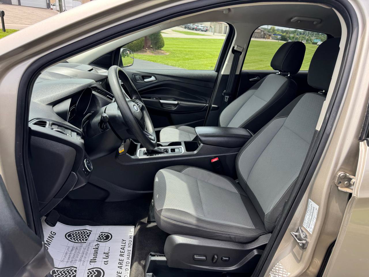 Used 2018 Ford Escape SE w/ SE Sync 3 Package AWD/4WD image 15