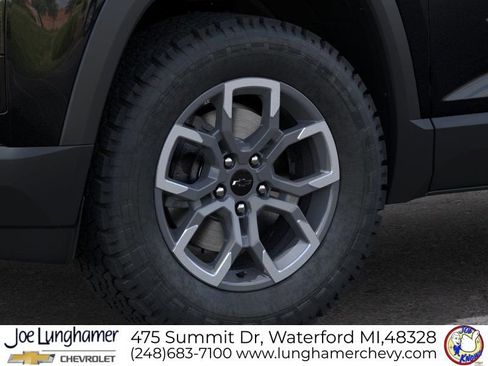 New 2026 Chevrolet Equinox ACTIV w/ Convenience Package III AWD/4WD image 9