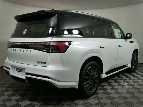 New 2026 INFINITI QX80 Autograph w/ Premium Cargo Package image 2
