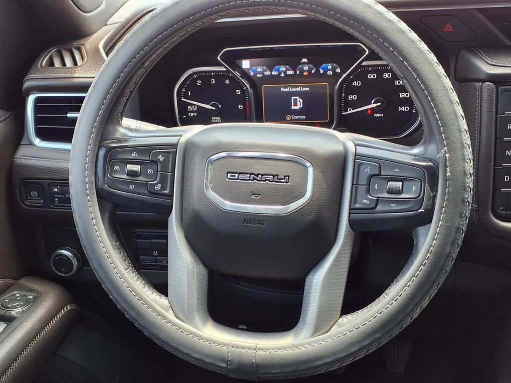 Used 2021 GMC Yukon Denali w/ Denali Ultimate Package RWD image 21