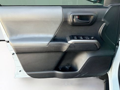 Certified 2023 Toyota Tacoma SR5 w/ Technology Package AWD/4WD image 23