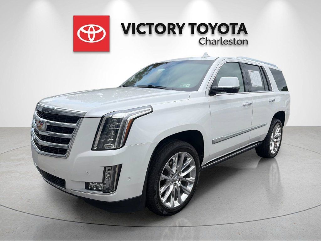 Used 2020 Cadillac Escalade Premium Luxury AWD/4WD image 1